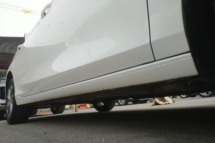 Used Buick Verano 2023 Pro Enjoyment Edition Right Side Sill
