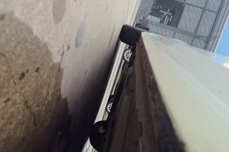 Used Buick Verano 2023 Pro Enjoyment Edition Right Side Sill