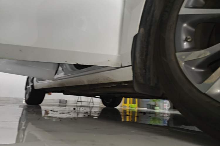 Used Buick Verano 2023 Pro Enjoyment Edition Right Side Sill