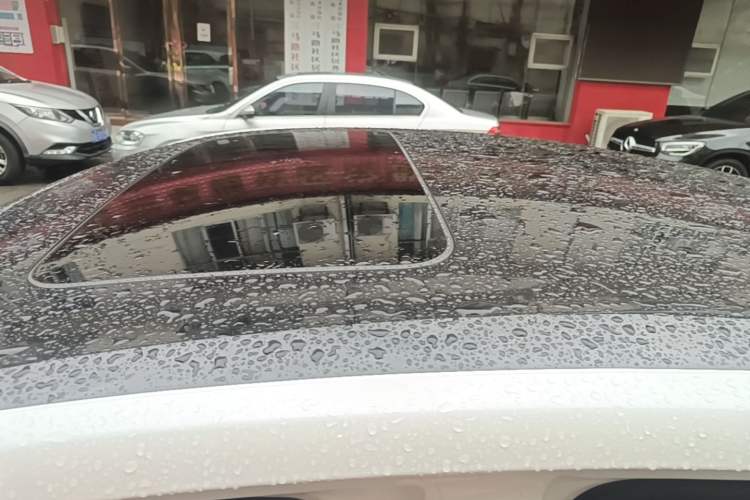 Used Buick Verano 2023 Pro GS Hunter Wind Edition Roof