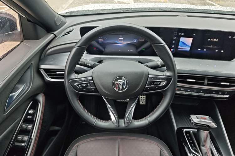 Used Buick Verano 2023 Pro GS Hunter Wind Edition Steering Wheel