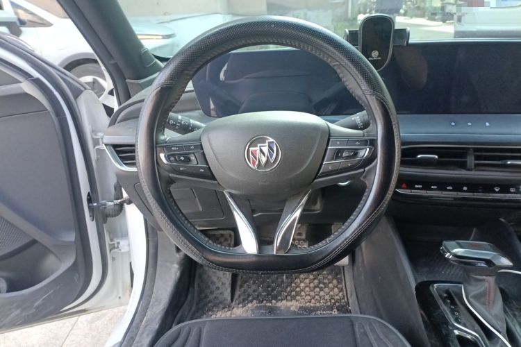 Used Buick Verano 2023 Pro GS Hunter Wind Edition Steering Wheel