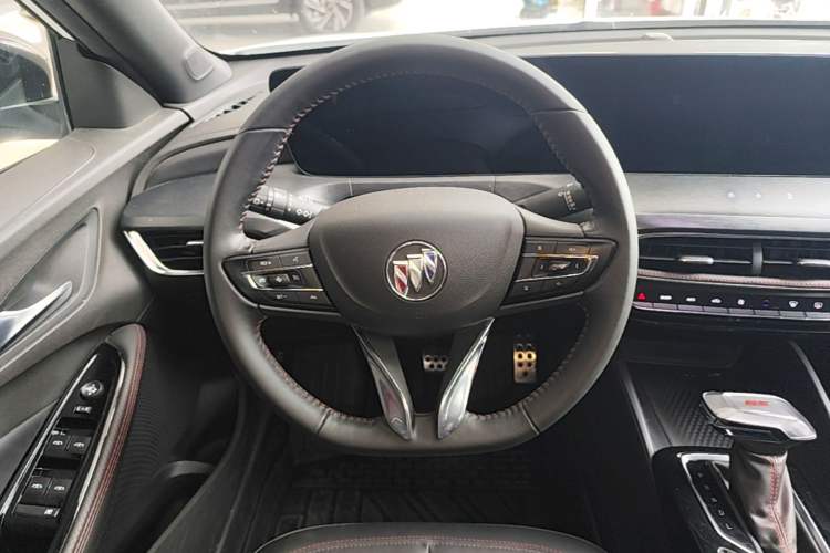 Used Buick Verano 2023 Pro GS Hunter Wind Edition Steering Wheel