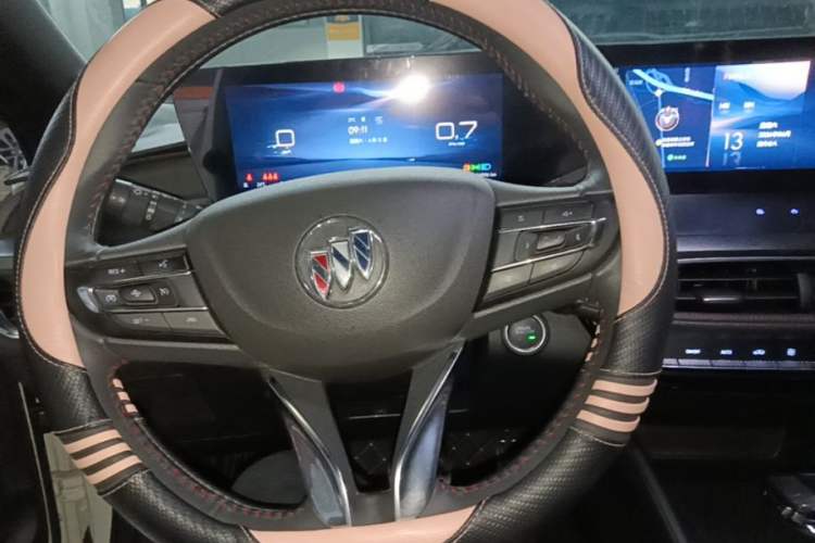 Used Buick Verano 2023 Pro GS Hunter Wind Edition Steering Wheel
