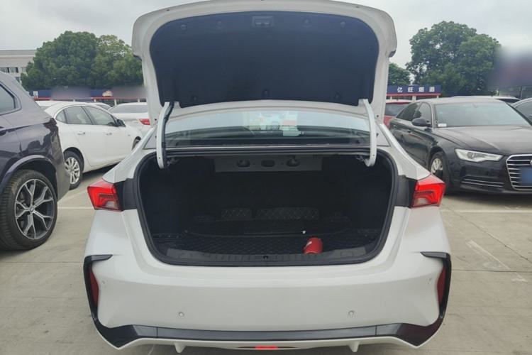 Used Buick Verano 2023 Pro GS Hunter Wind Edition Trunk