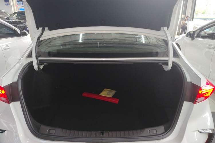 Used Buick Verano 2023 Pro GS Hunter Wind Edition Trunk