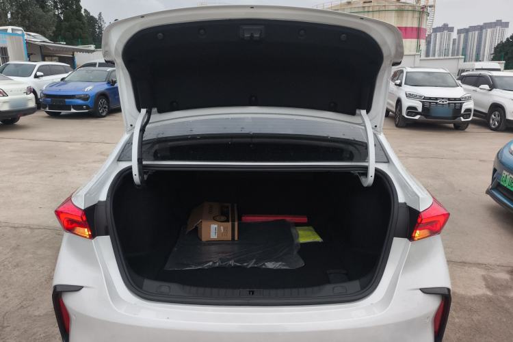 Used Buick Verano 2023 Pro GS Hunter Wind Edition Trunk