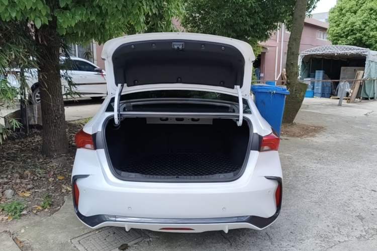 Used Buick Verano 2023 Pro GS Hunter Wind Edition Trunk