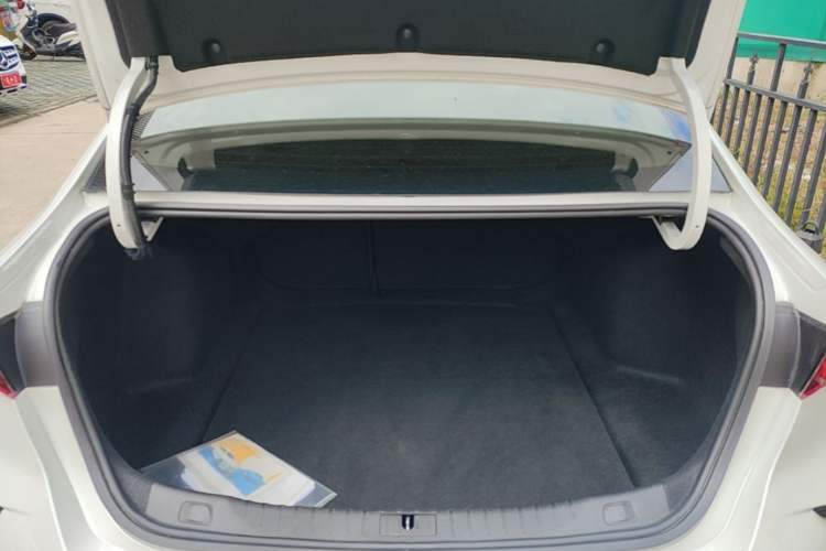 Used Buick Verano 2023 Pro GS Swift Edition Trunk