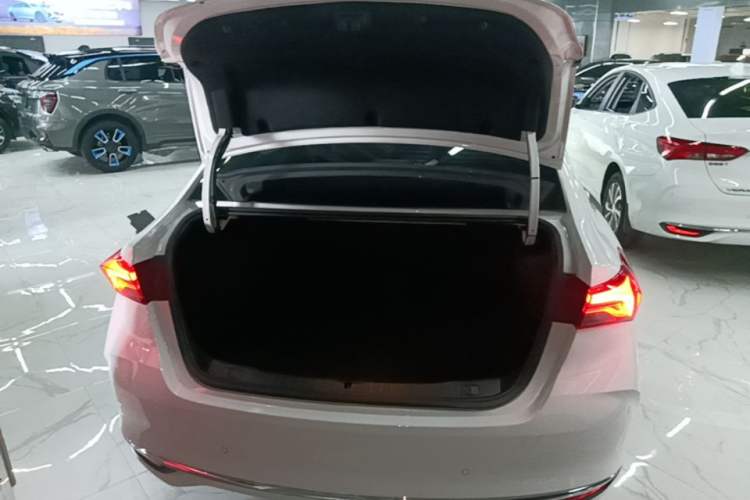Used Buick Verano 2023 Pro Enjoyment Edition Trunk