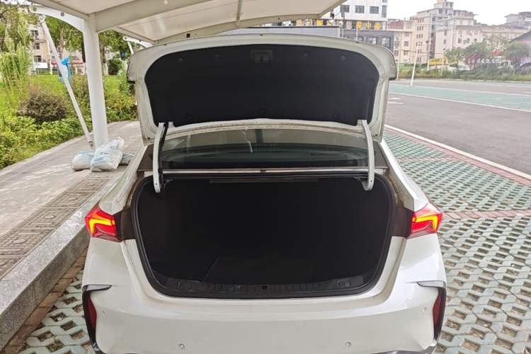 Used Buick Verano 2023 Pro GS Swift Edition Trunk