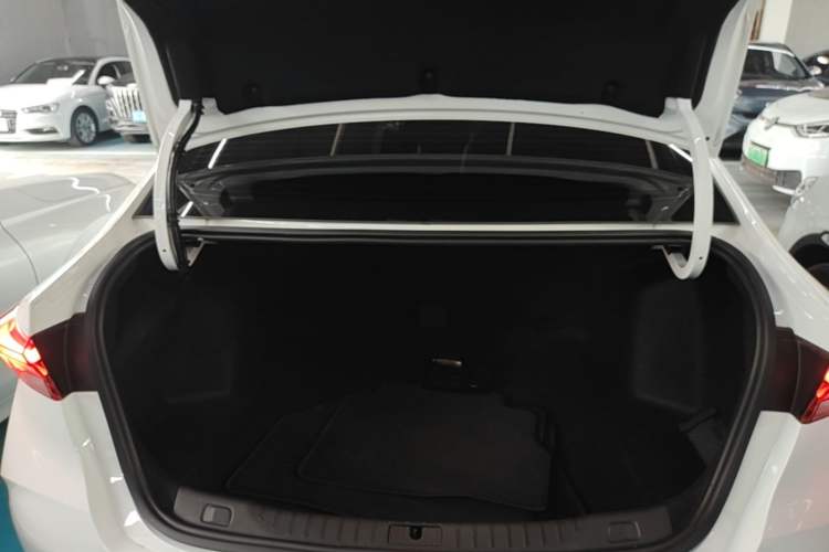 Used Buick Verano 2023 Pro Enjoyment Edition Trunk