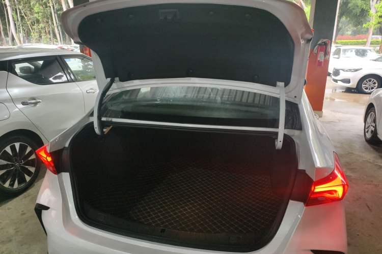 Used Buick Verano 2023 Pro GS Hunter Wind Edition Trunk