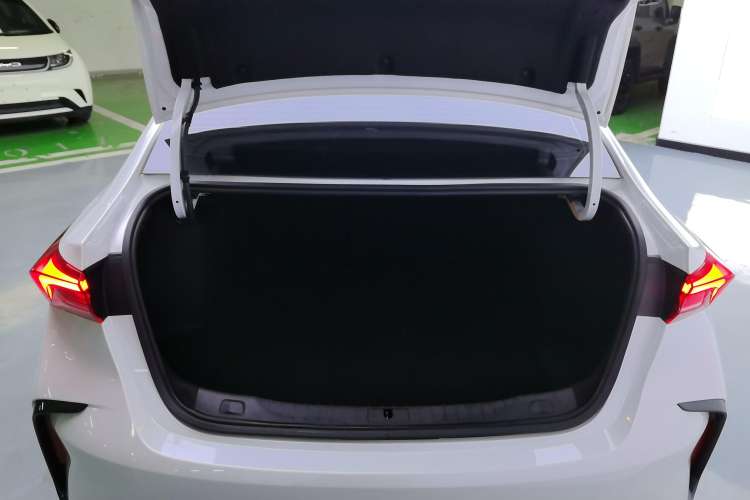Used Buick Verano 2023 Pro GS Swift Edition Trunk