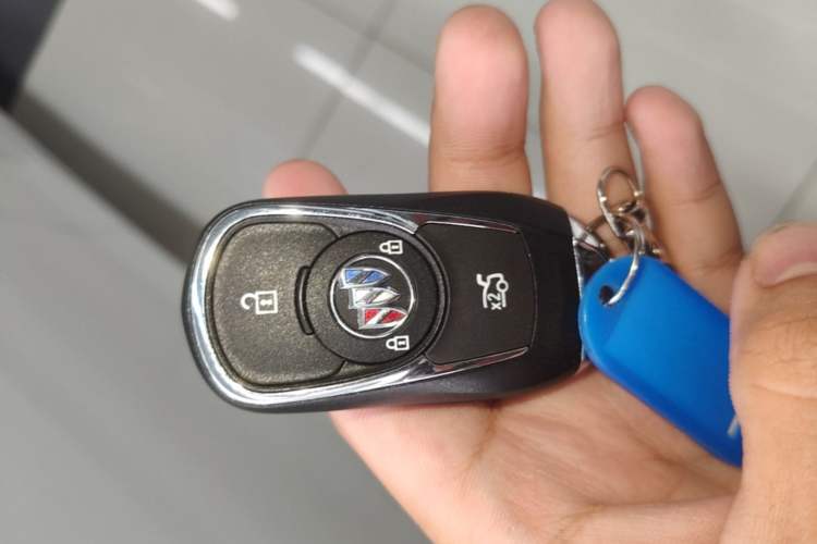 Used Buick Verano 2023 Pro GS Hunter Wind Edition Vehicle Key