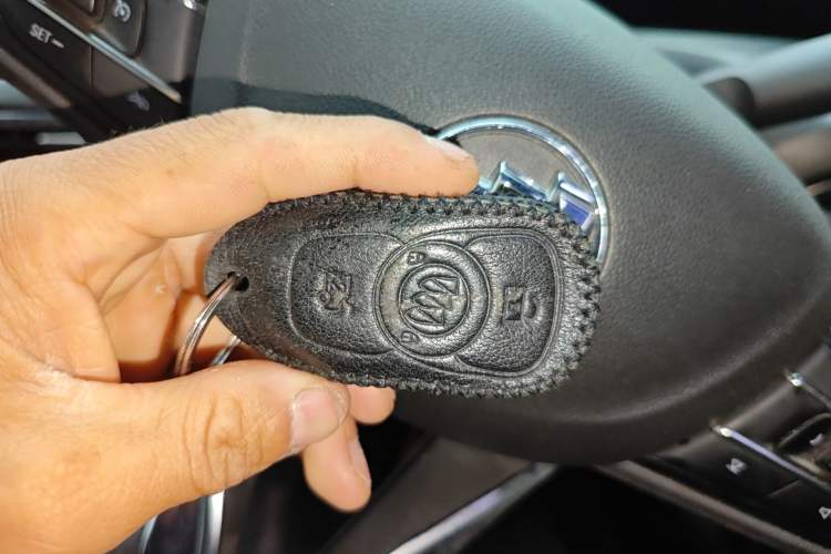 Used Buick Verano 2023 Pro GS Hunter Wind Edition Vehicle Key