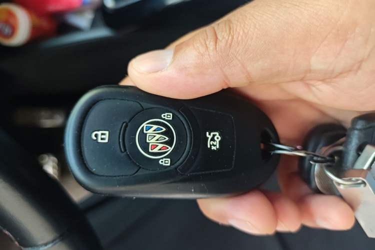 Used Buick Verano 2023 Pro GS Hunter Wind Edition Vehicle Key