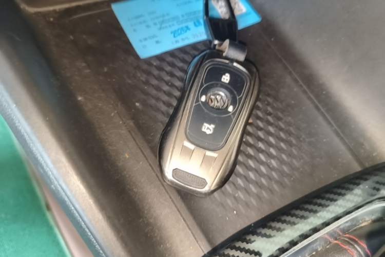 Used Buick Verano 2023 Pro GS Hunter Wind Edition Vehicle Key