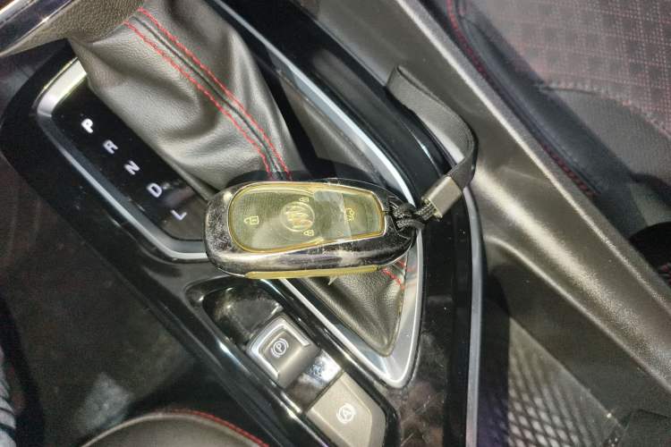 Used Buick Verano 2023 Pro GS Hunter Wind Edition Vehicle Key