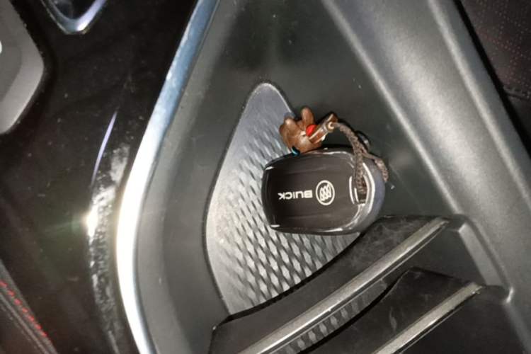 Used Buick Verano 2023 Pro GS Hunter Wind Edition Vehicle Key