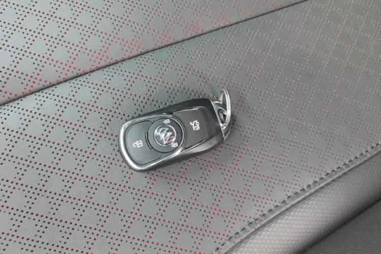 Used Buick Verano 2023 Pro GS Hunter Wind Edition Vehicle Key