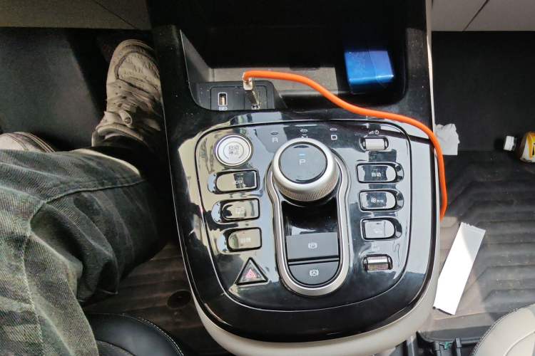 Used BYD D1 2021 Leading Edition Gear Lever