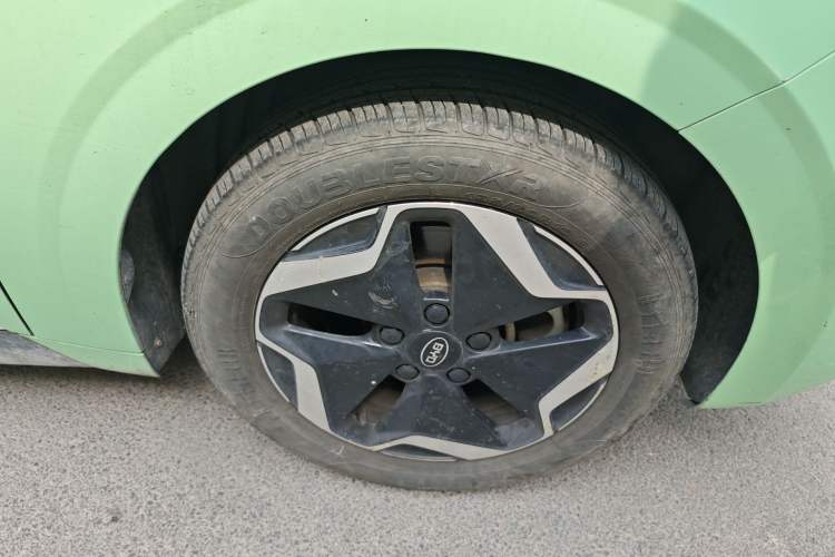 Used BYD D1 2021 Leading Edition Right Front Wheel Hub
