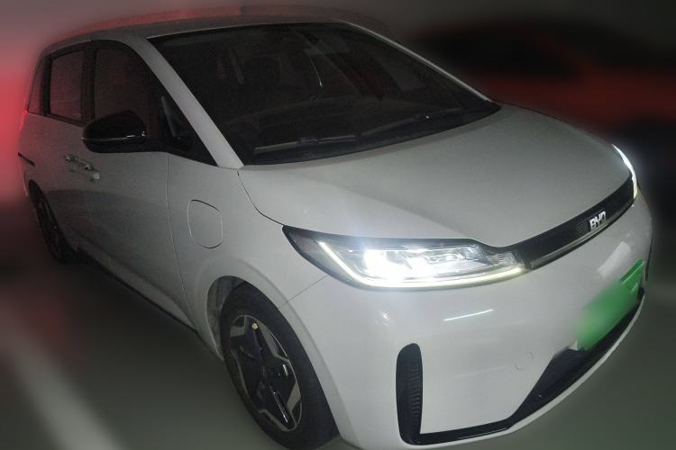 Used BYD D1 2021 Leading Edition Front Right 45 Deg