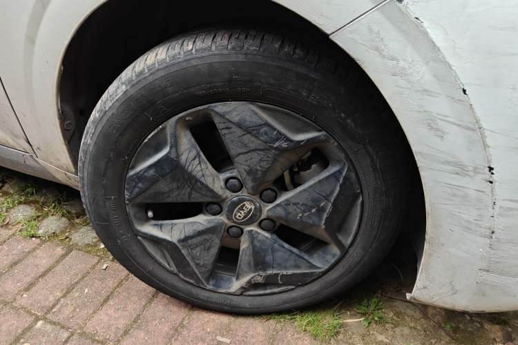 Used BYD D1 2022 Standard Edition Right Front Wheel Hub
