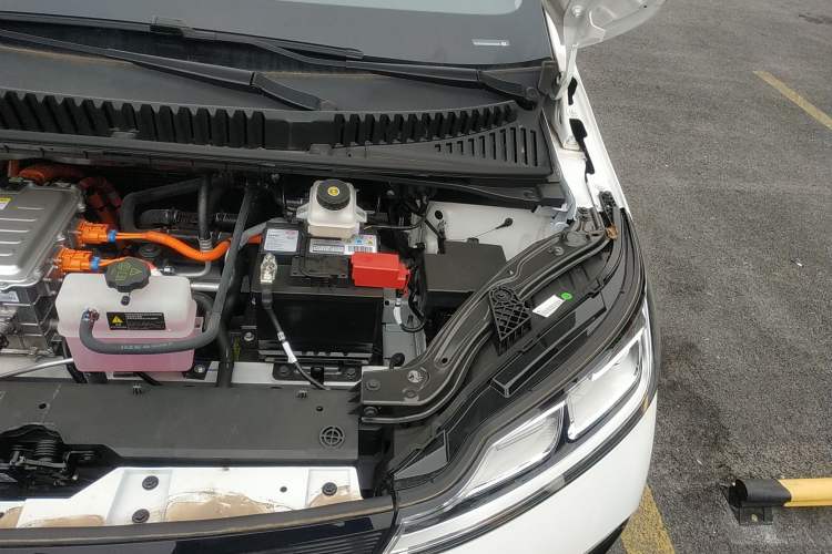 Used BYD D1 2023 Beyond Edition Engine Bay Left