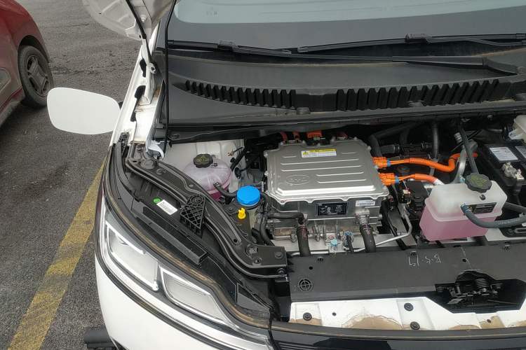 Used BYD D1 2023 Beyond Edition Engine Bay Right