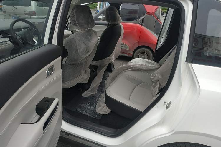 Used BYD D1 2023 Beyond Edition Left Rear Seat