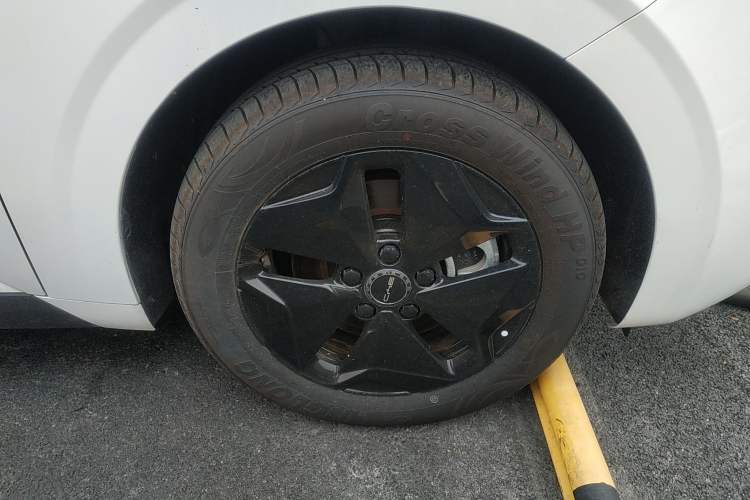 Used BYD D1 2023 Beyond Edition Right Front Wheel Hub