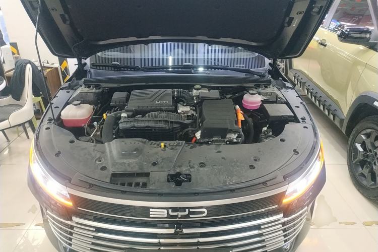 Used BYD Destroyer 05 2024 HONOR Edition DM-i 55KM Luxury Model Engine Bay
