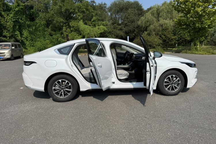 Used BYD Destroyer 05 2024 HONOR Edition DM-i 55KM Luxury Model Exterior 3
