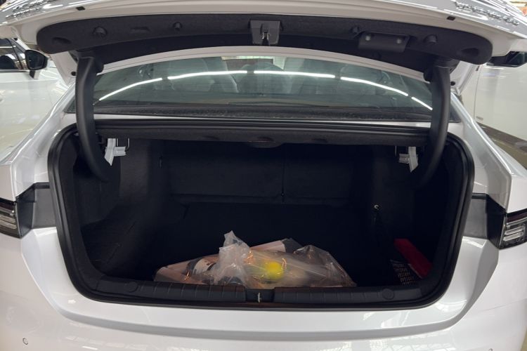 Used BYD Destroyer 05 2024 HONOR Edition DM-i 55KM Luxury Model Trunk