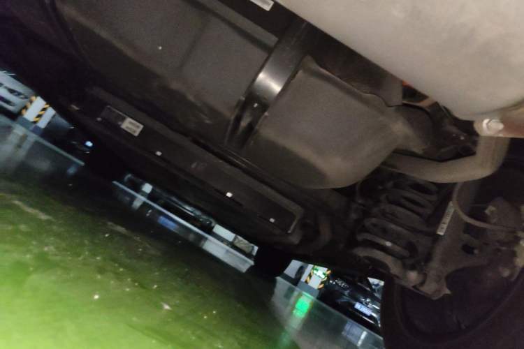 Used BYD Destroyer 05 2022 DM-i 120KM Prestige Model Chassis Rear