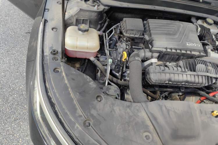 Used BYD Destroyer 05 2022 DM-i 120KM Prestige Model Engine Bay Right