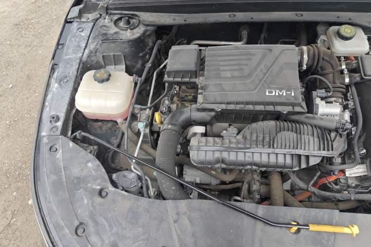 Used BYD Destroyer 05 2022 DM-i 55KM Prestige Model Engine Bay Right