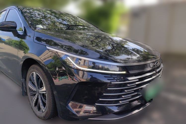Used BYD Destroyer 05 2022 DM-i 120KM Prestige Model Front Right 45 Deg