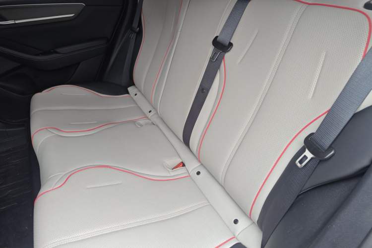 Used BYD Destroyer 05 2022 DM-i 55KM Prestige Model Left Rear Seat