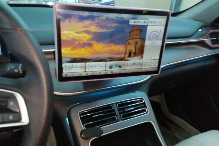 Used BYD Destroyer 05 2022 DM-i 55KM Luxury Model Audio And AC Panel