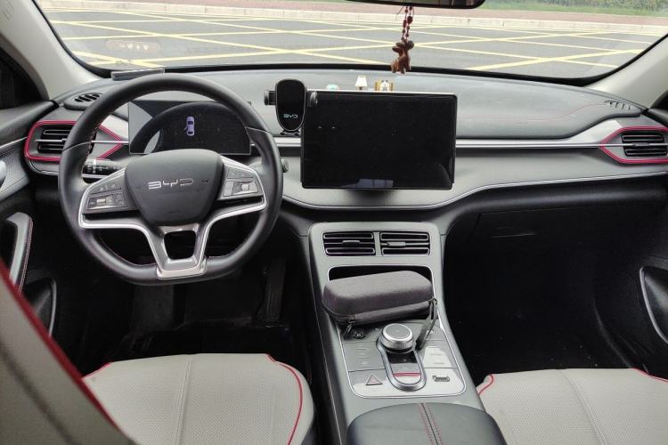 Used BYD Destroyer 05 2022 DM-i 55KM Prestige Model Center Console
