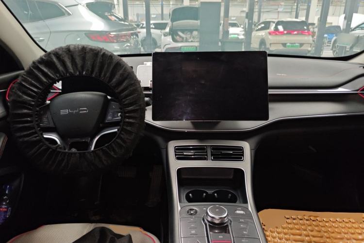 Used BYD Destroyer 05 2022 DM-i 120KM Flagship Model Center Console