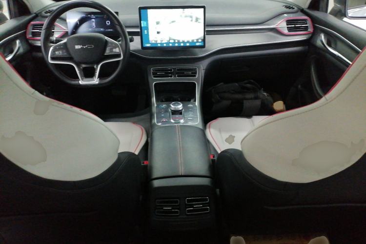 Used BYD Destroyer 05 2022 DM-i 55KM Prestige Model Center Console