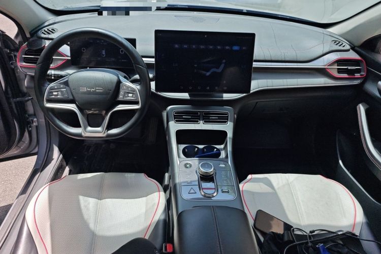 Used BYD Destroyer 05 2022 DM-i 120KM Flagship Model Center Console