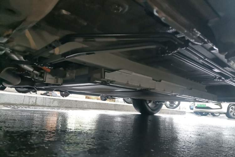 Used BYD Destroyer 05 2022 DM-i 55KM Prestige Model Chassis Front Left