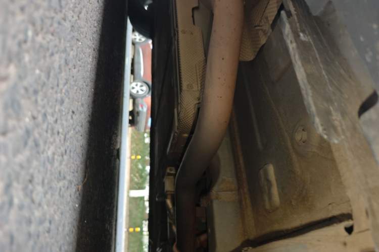 Used BYD Destroyer 05 2022 DM-i 55KM Luxury Model Chassis Front Right