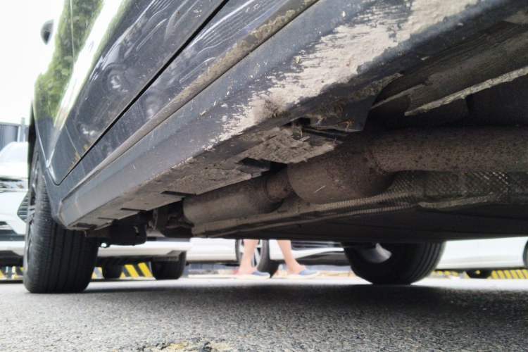 Used BYD Destroyer 05 2022 DM-i 120KM Flagship Model Chassis Front Right