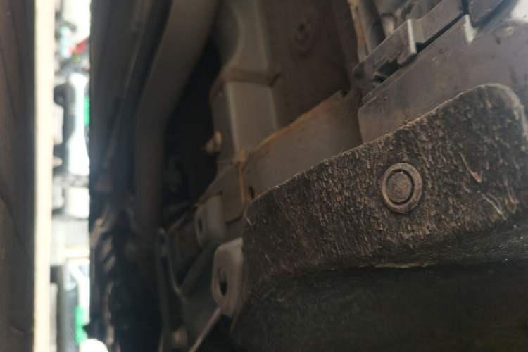 Used BYD Destroyer 05 2022 DM-i 120KM Prestige Model Chassis Front Right
